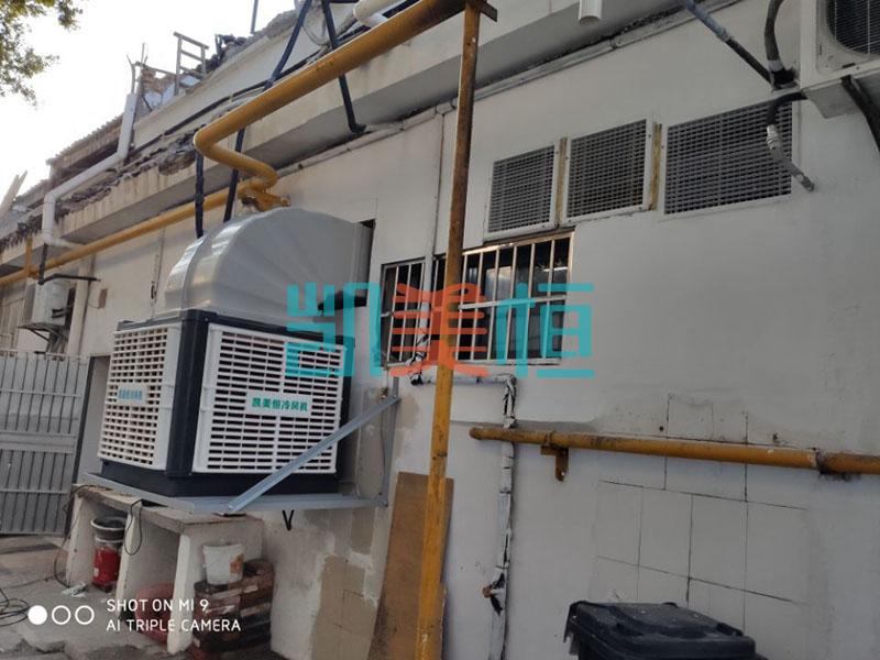 <a href=http://www.www.21w.net.cn target='_blank'>凱美恒</a>水簾空調(diào)解決餐廳廚房太熱問題 凱美恒水簾空調(diào)解決餐廳廚房太熱問題